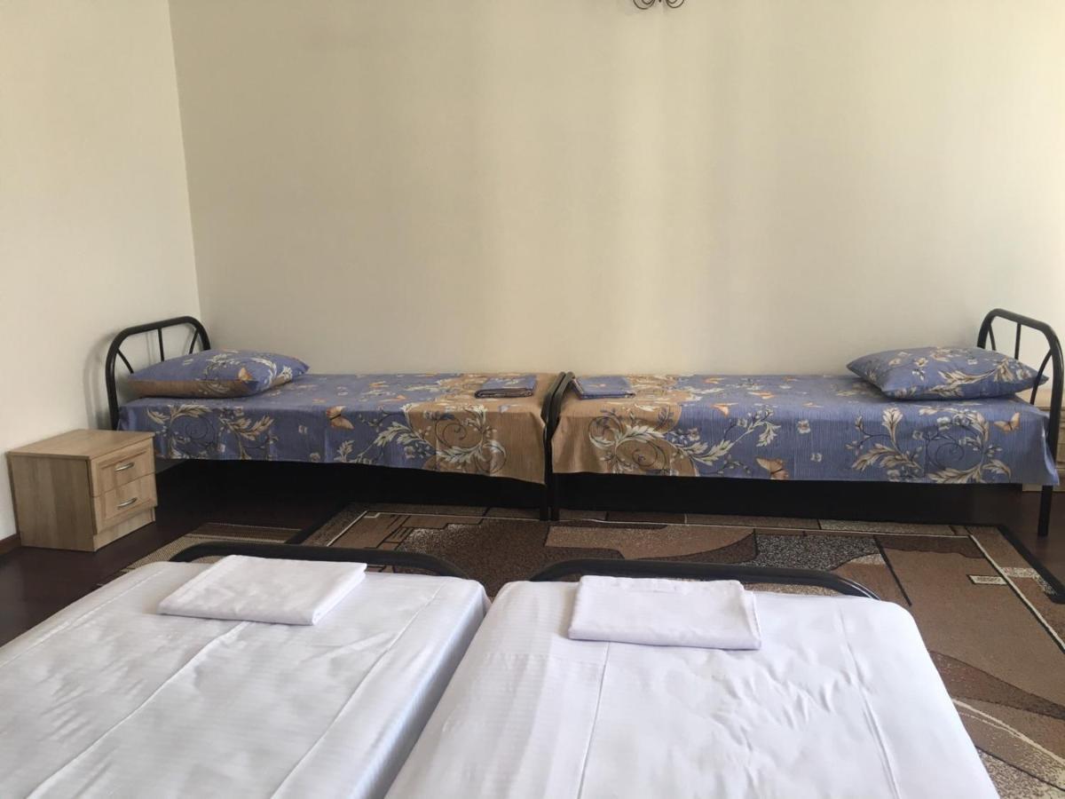 אוזהורוד Gelena Гостьовий Двір מראה חיצוני תמונה